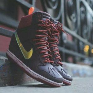 Nike Wedge Sneakers Red 